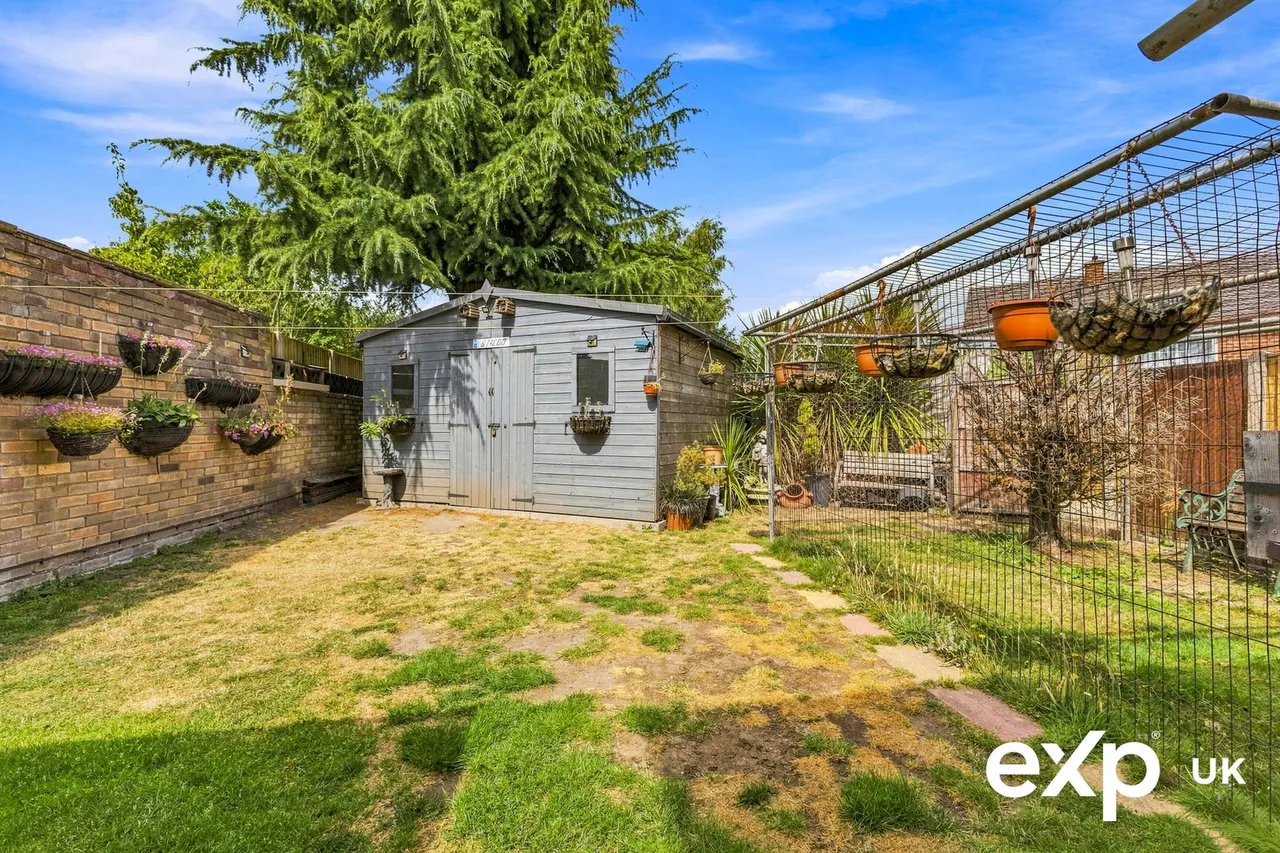Tuxford Road, Boughton, NG22, photo 17