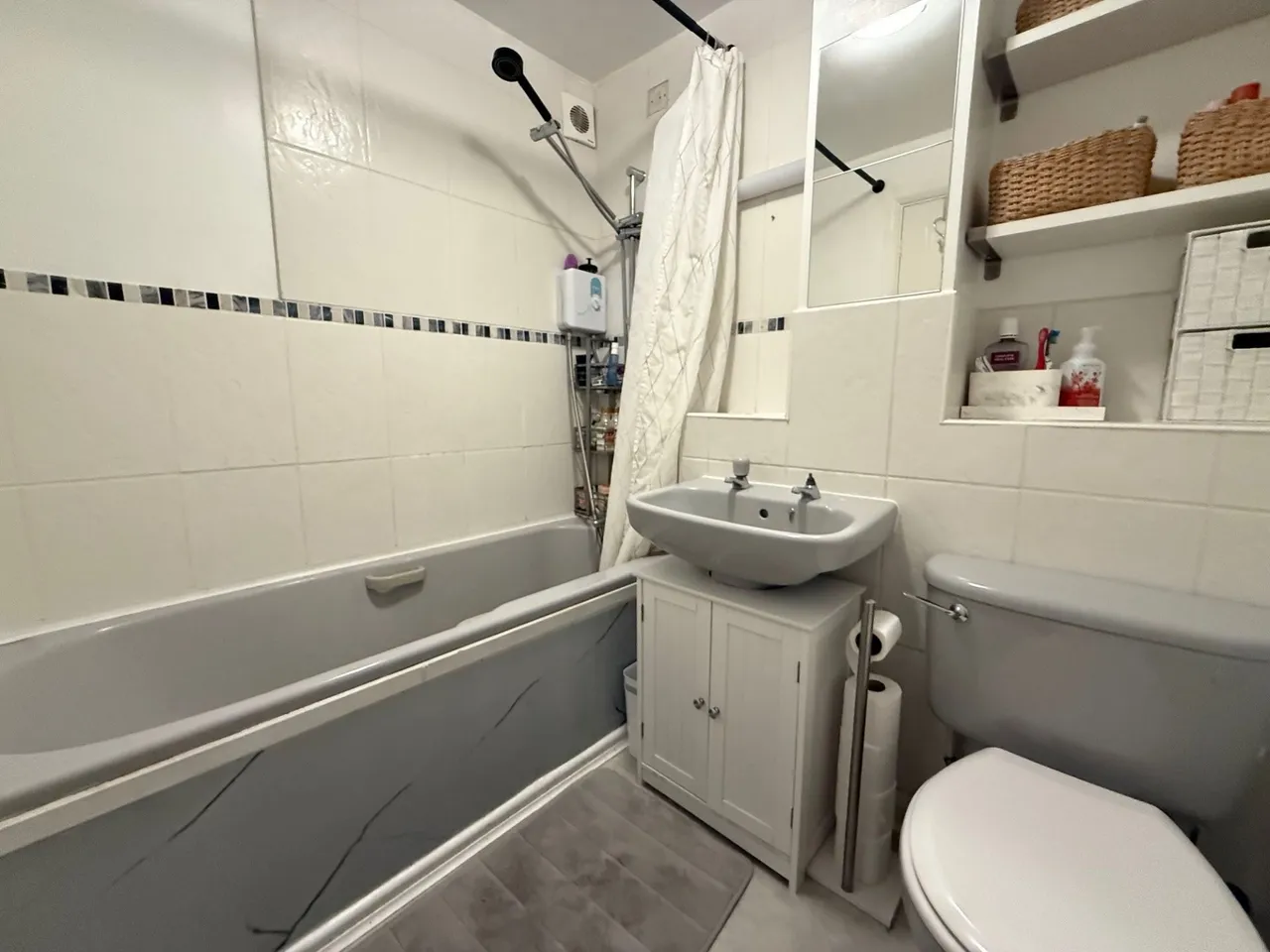 Old Coach Drive, HP11, photo 5