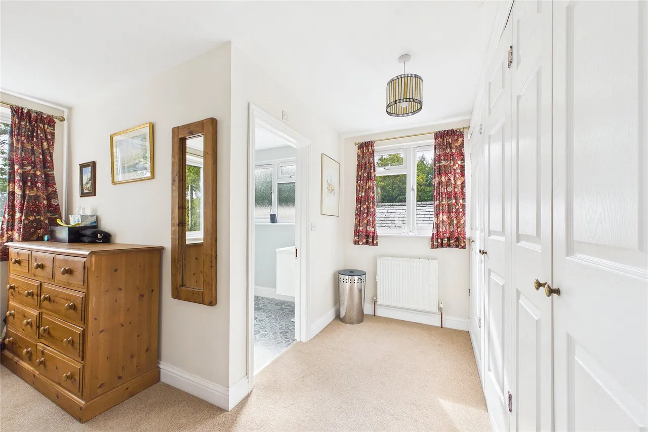Curley Hill Road, Lightwater, GU18, photo 14