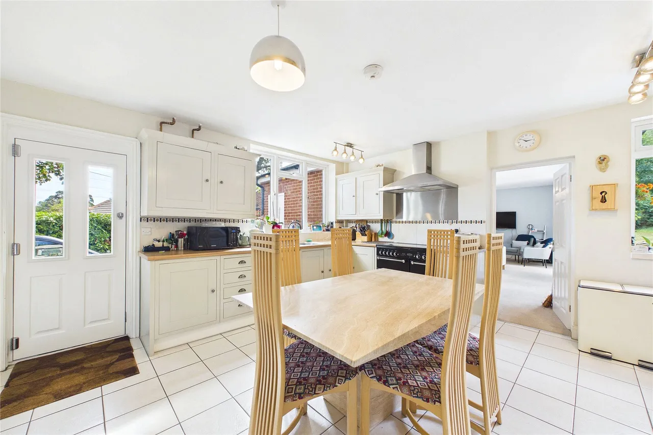 Curley Hill Road, Lightwater, GU18, photo 7