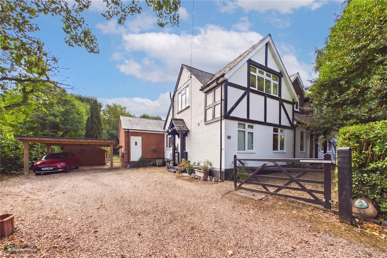 Curley Hill Road, Lightwater, GU18, photo 30