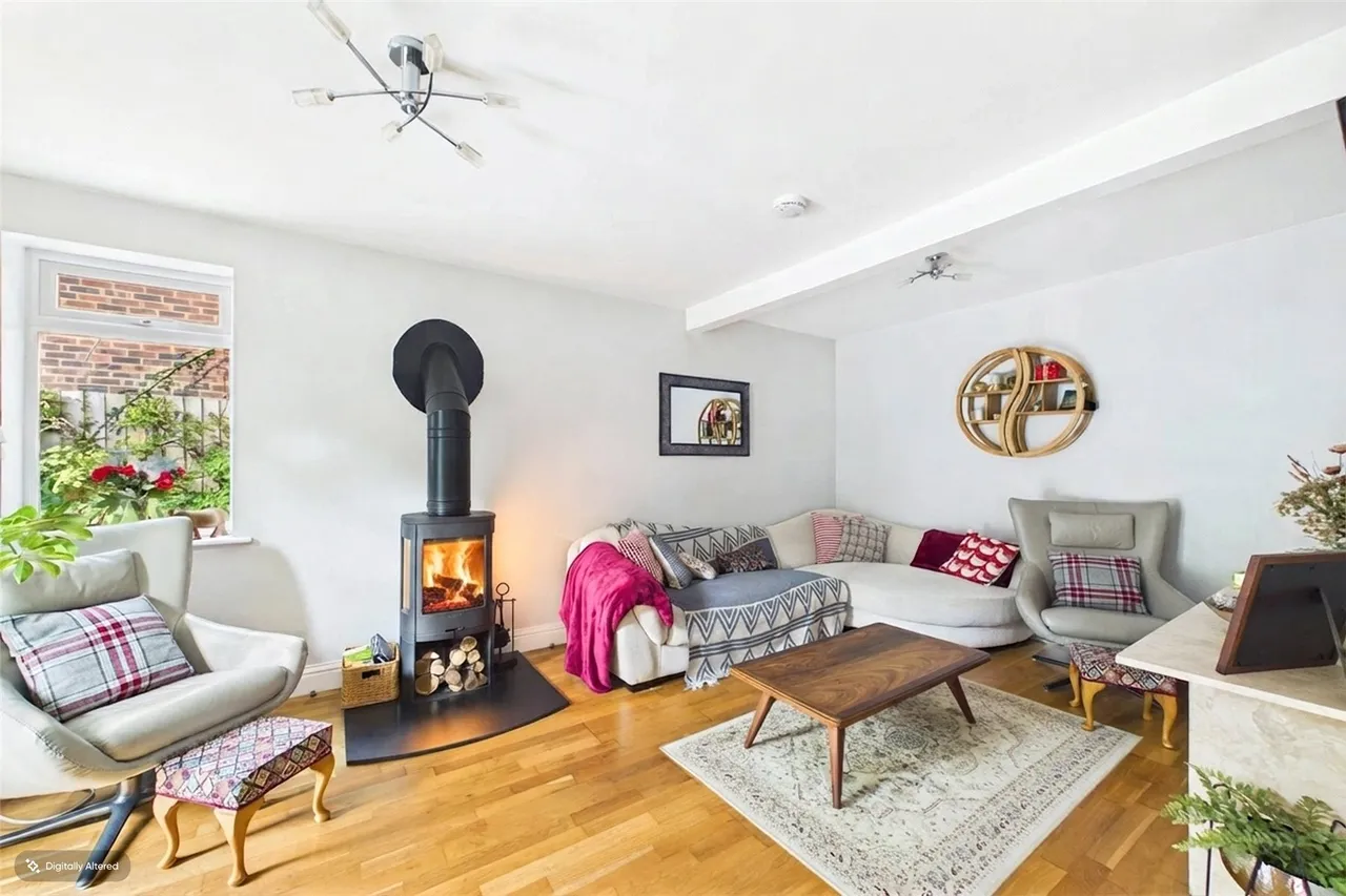 Curley Hill Road, Lightwater, GU18, photo 3