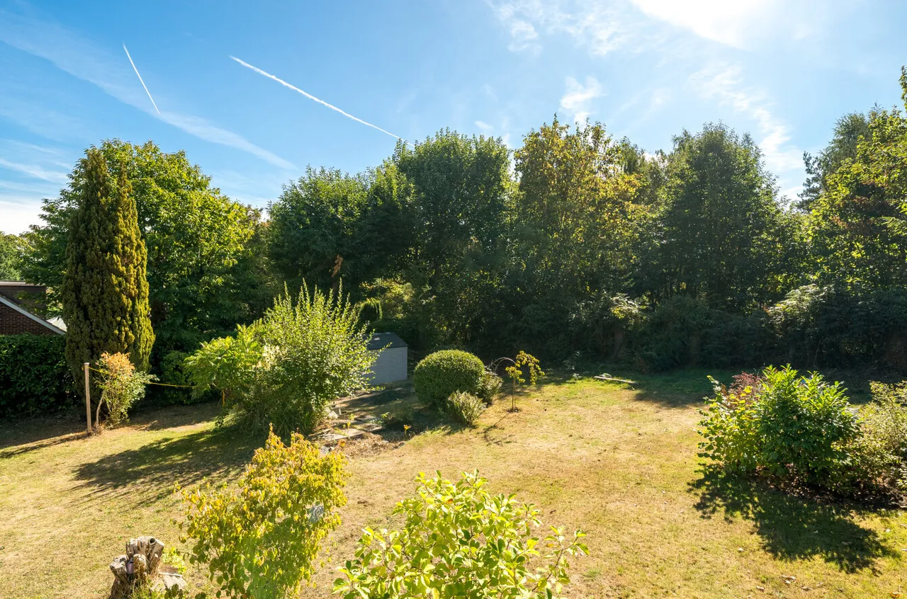 Curley Hill Road, Lightwater, GU18, photo 26