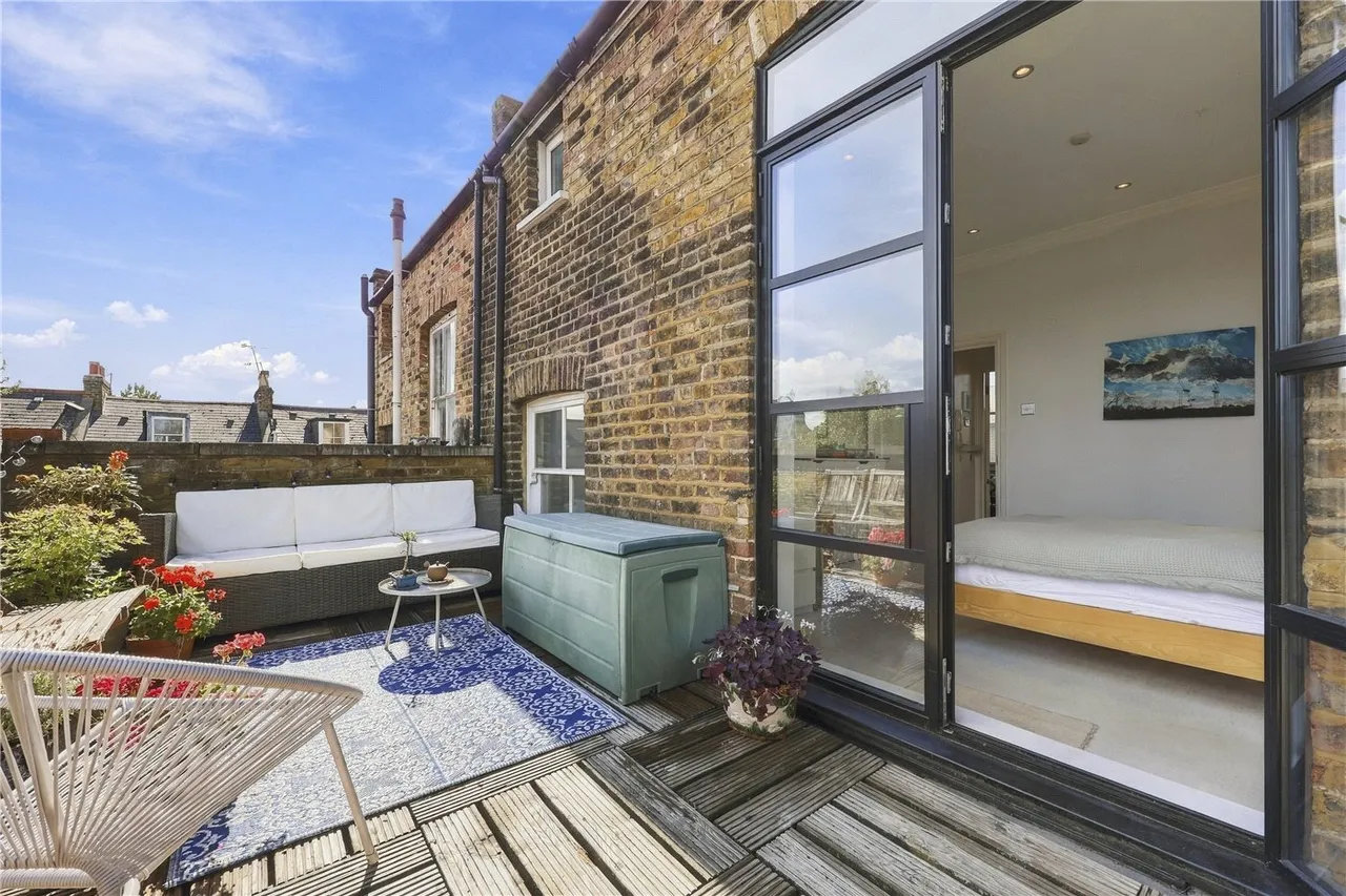 Blackstock Road, London, N4, photo 6