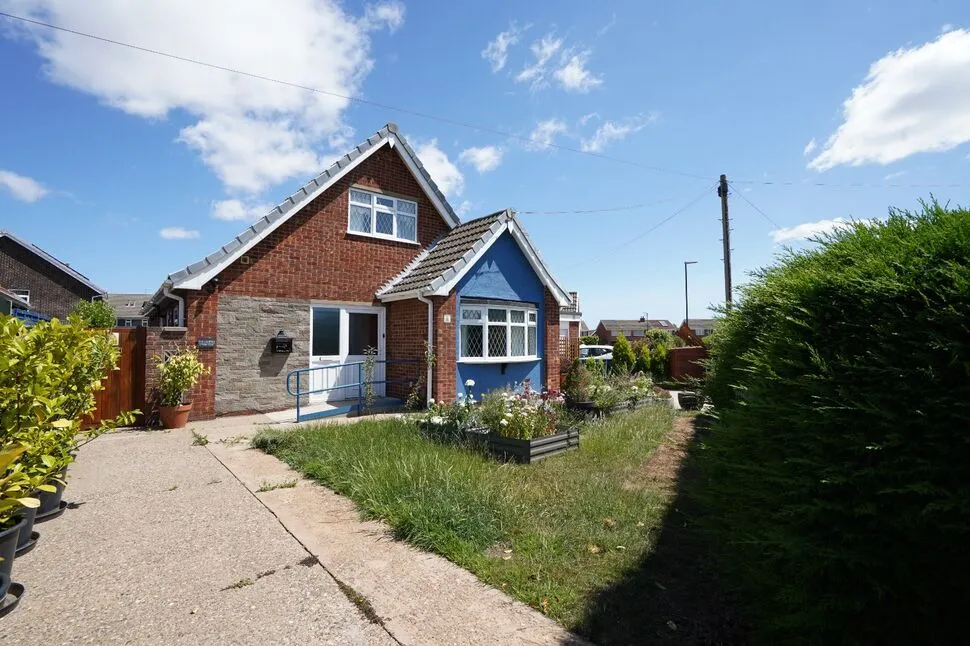 3 bed house for sale, Waby Close, Grimsby, DN37
