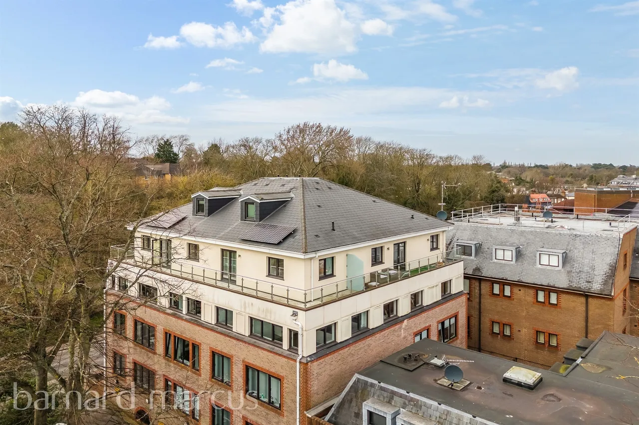 South Street, Epsom, KT18, photo 12