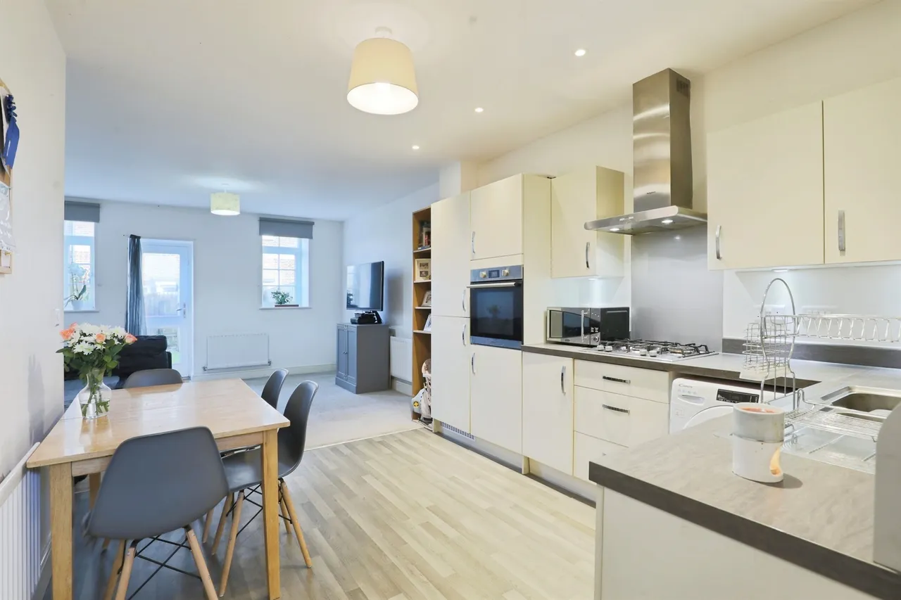 Godfrey Place, Upper Rissington, Cheltenham, photo 4
