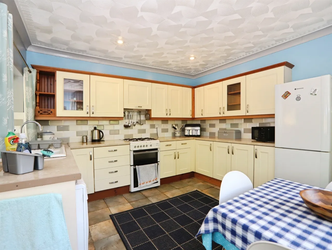 The Walk, Hengoed, CF82, photo 3