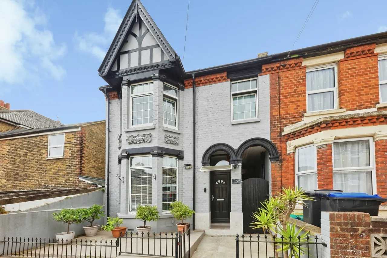 4 bed house for sale — Lascelles Road, Dover, Kent, CT17