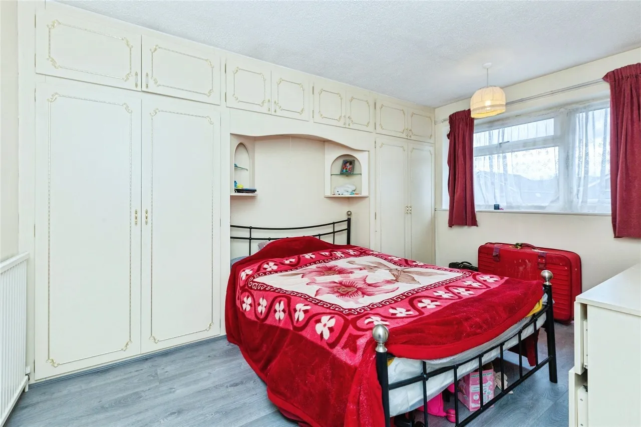 Coles Close, Rushey Mead, LE4, photo 9