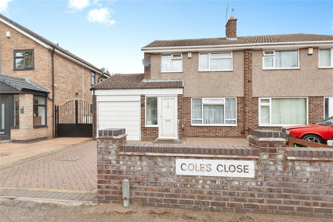 3 bed house for sale, Coles Close, Rushey Mead, LE4