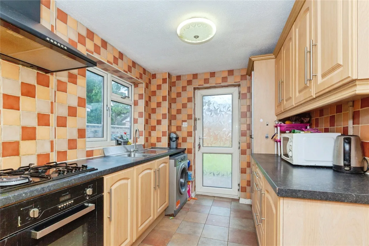 Coles Close, Rushey Mead, LE4, photo 7