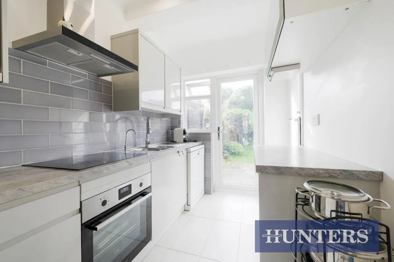 Amberwood Rise, New Malden, photo 2