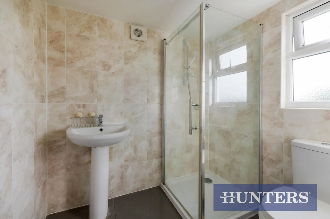 Amberwood Rise, New Malden, photo 12