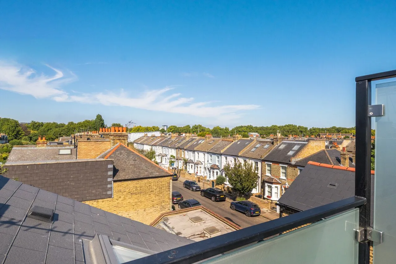 Lower Richmond Road, London, SW15, photo 7