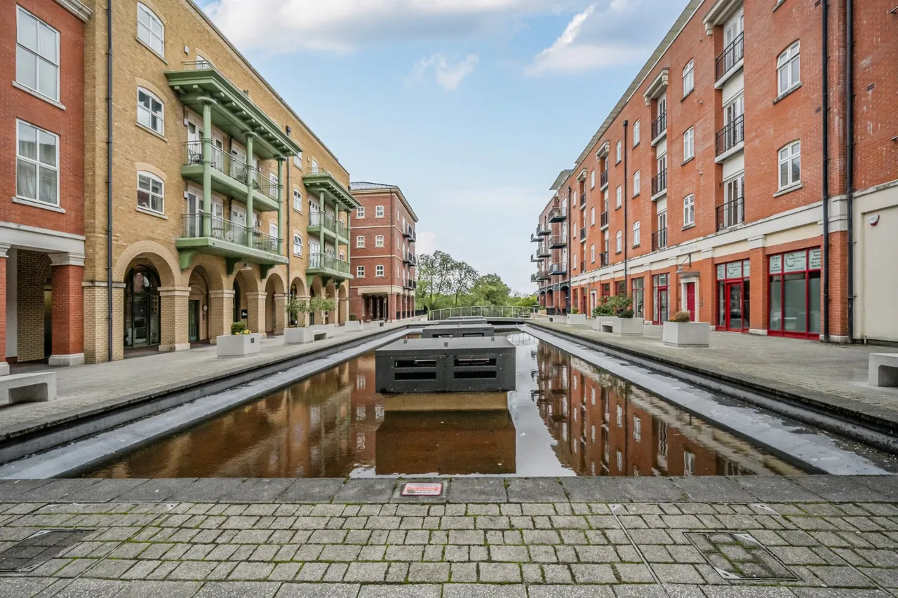 3 bed flat for sale, Waterside, Shirley, B90