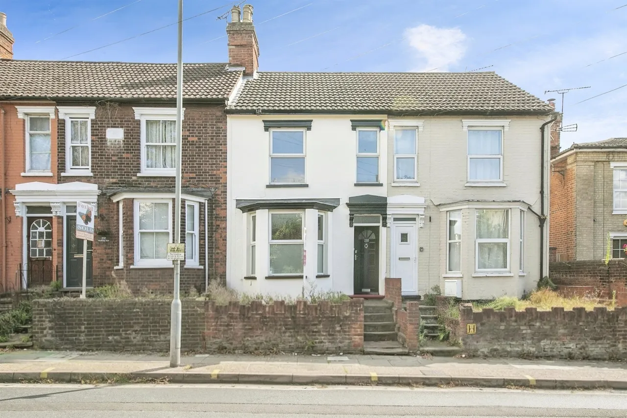 3 bed house for sale — Woodbridge Road, Ipswich