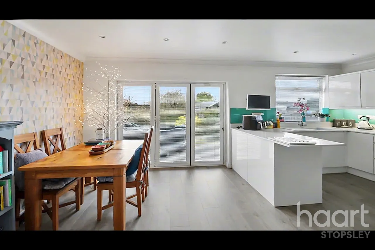 Stapleford Road, Luton, LU2, photo 13