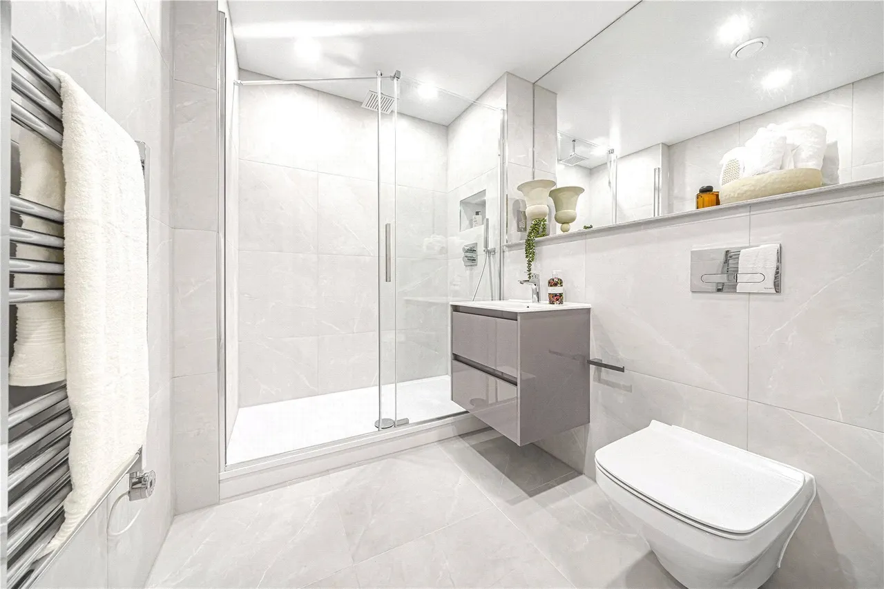 Church Grove, Hampton Wick, KT1, photo 14