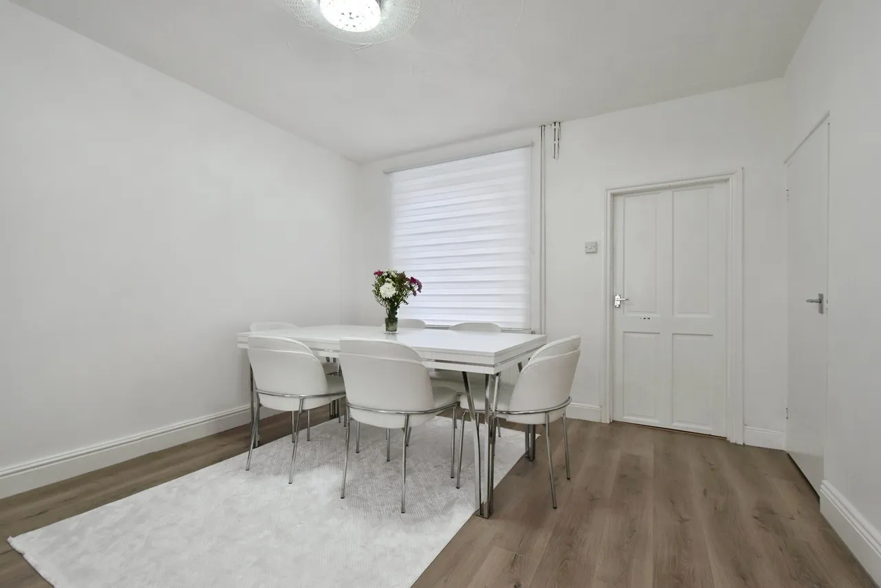 Thomas Street, Pontardawe, SA8, photo 5