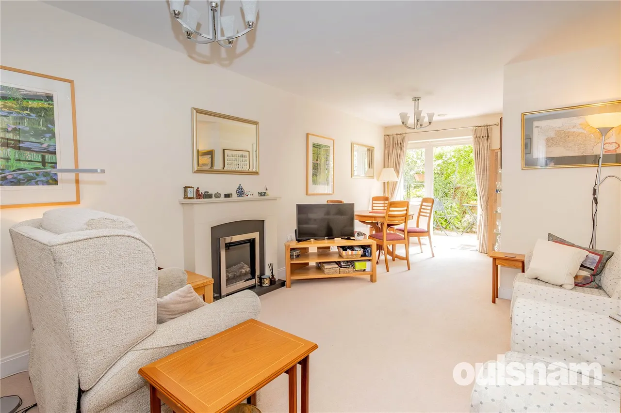Oak Tree Lane, Bournville, Birmingham, West Midlands, B30 1UB, photo 3