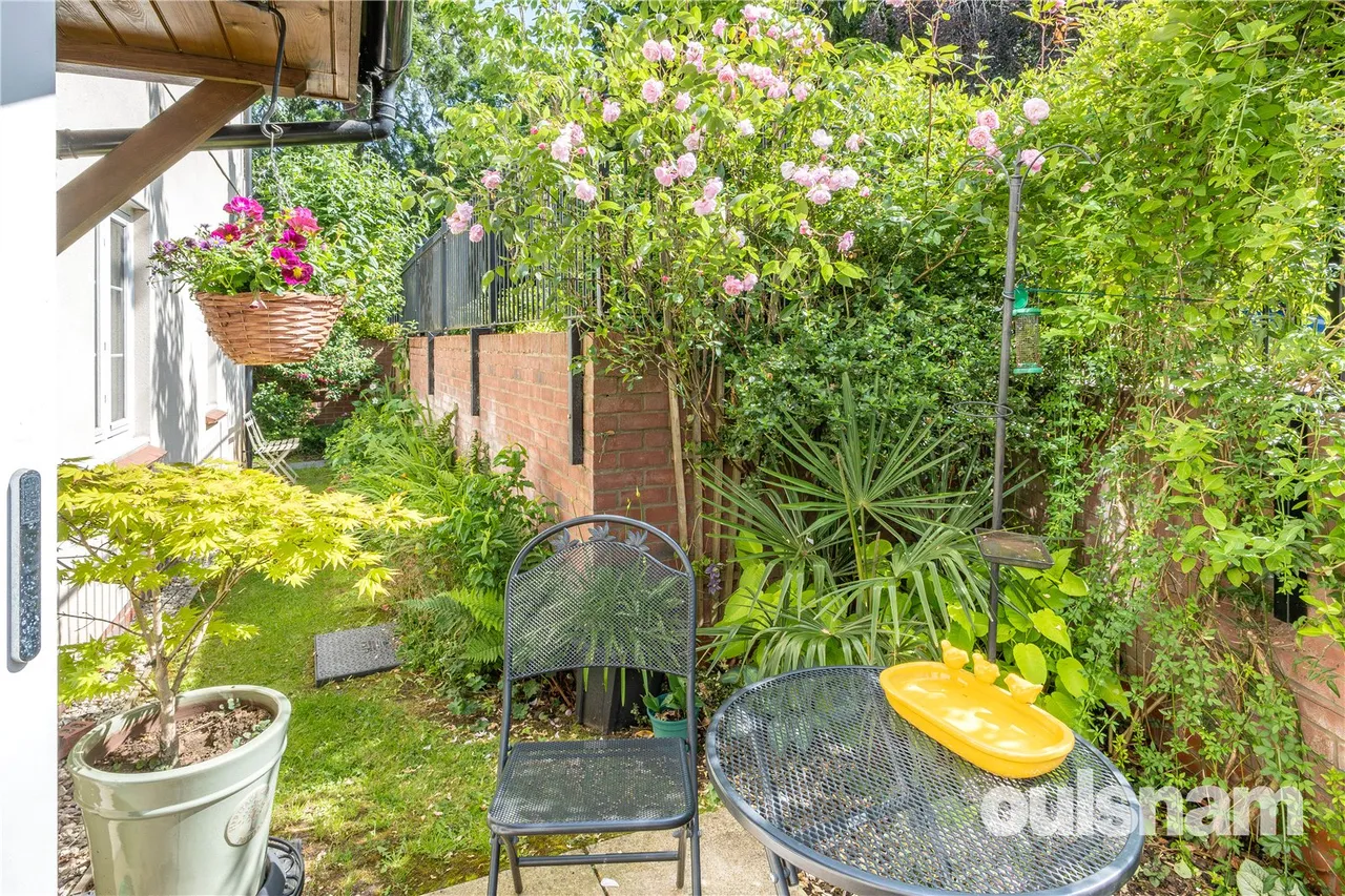 Oak Tree Lane, Bournville, Birmingham, West Midlands, B30 1UB, photo 9