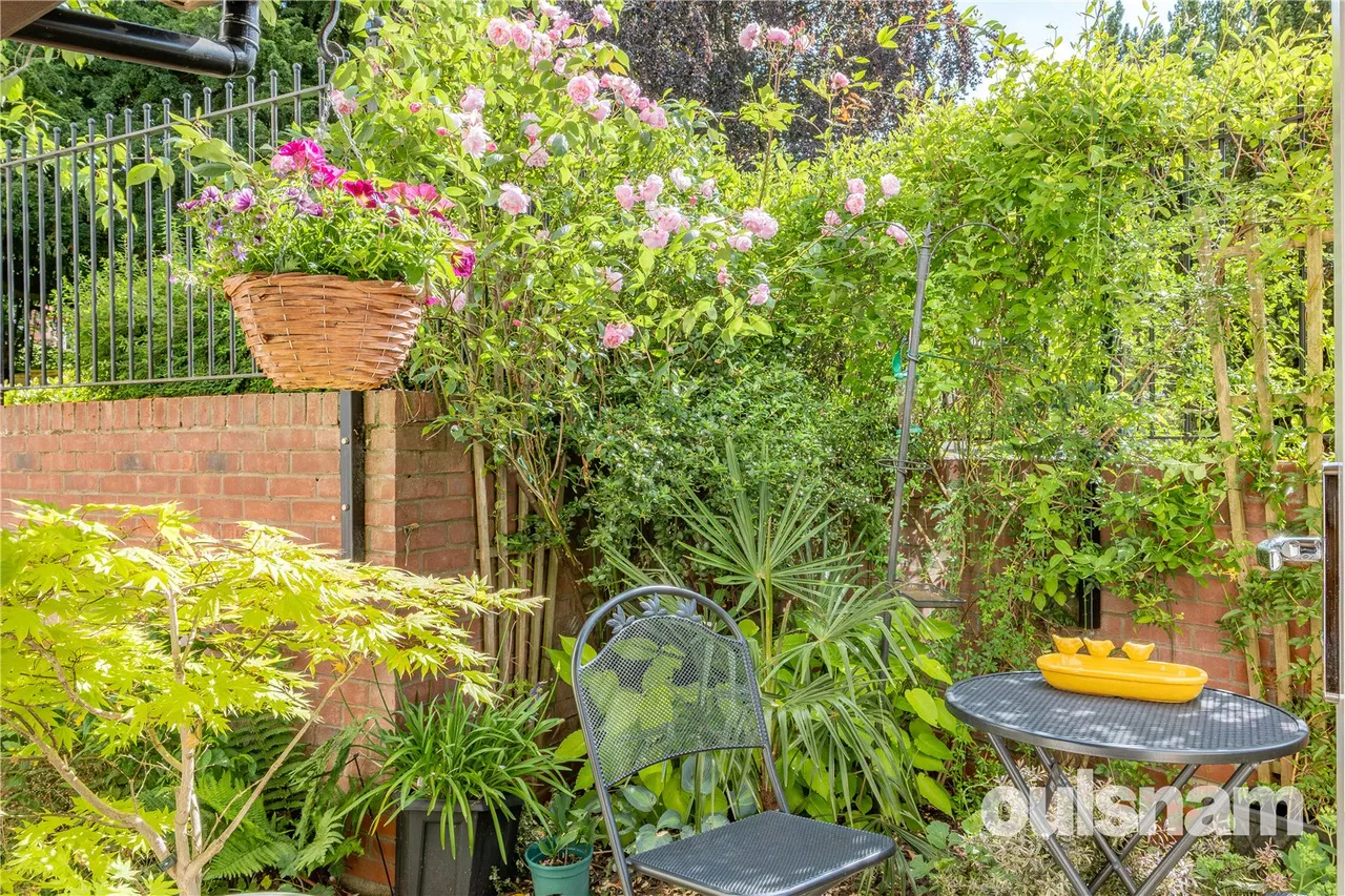 Oak Tree Lane, Bournville, Birmingham, West Midlands, B30 1UB, photo 8