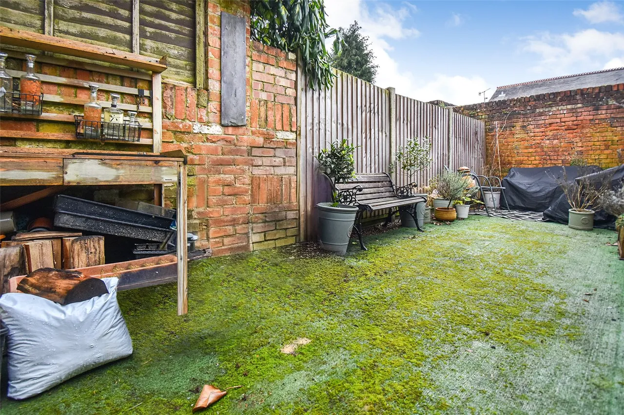 St. Michaels Road, Aldershot, Hampshire, GU12 4JJ, photo 9