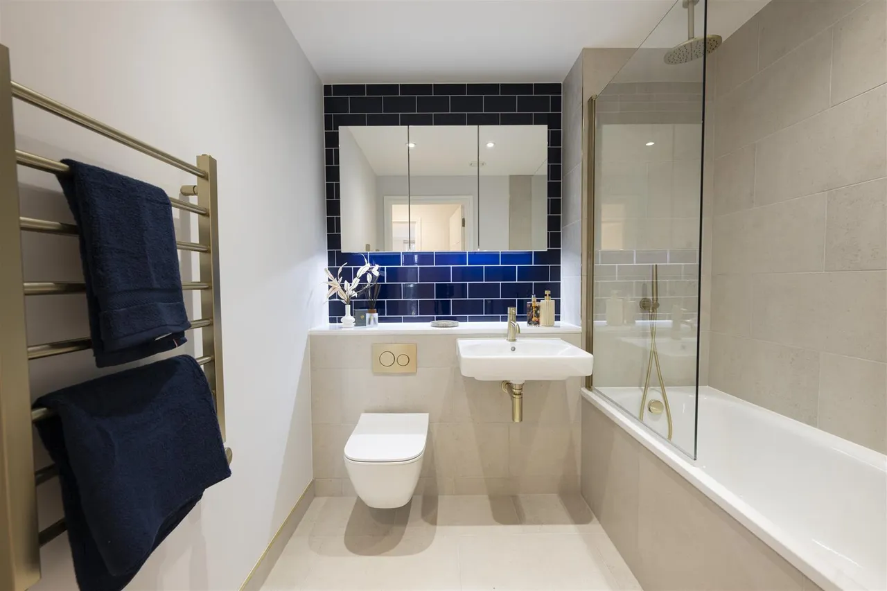 Fulton Road, Wembley, HA9, photo 37