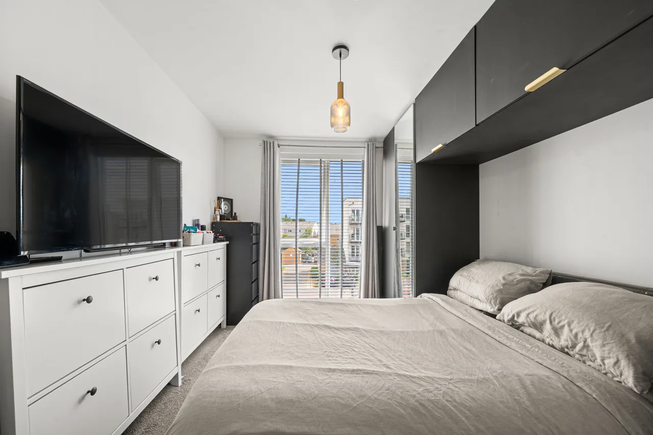 Hawker Drive, Addlestone, KT15, photo 8