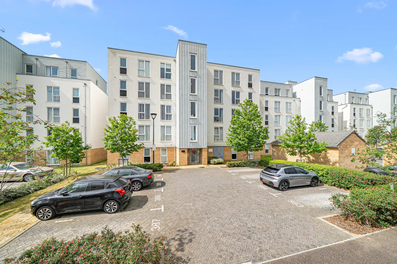 Hawker Drive, Addlestone, KT15, photo 20