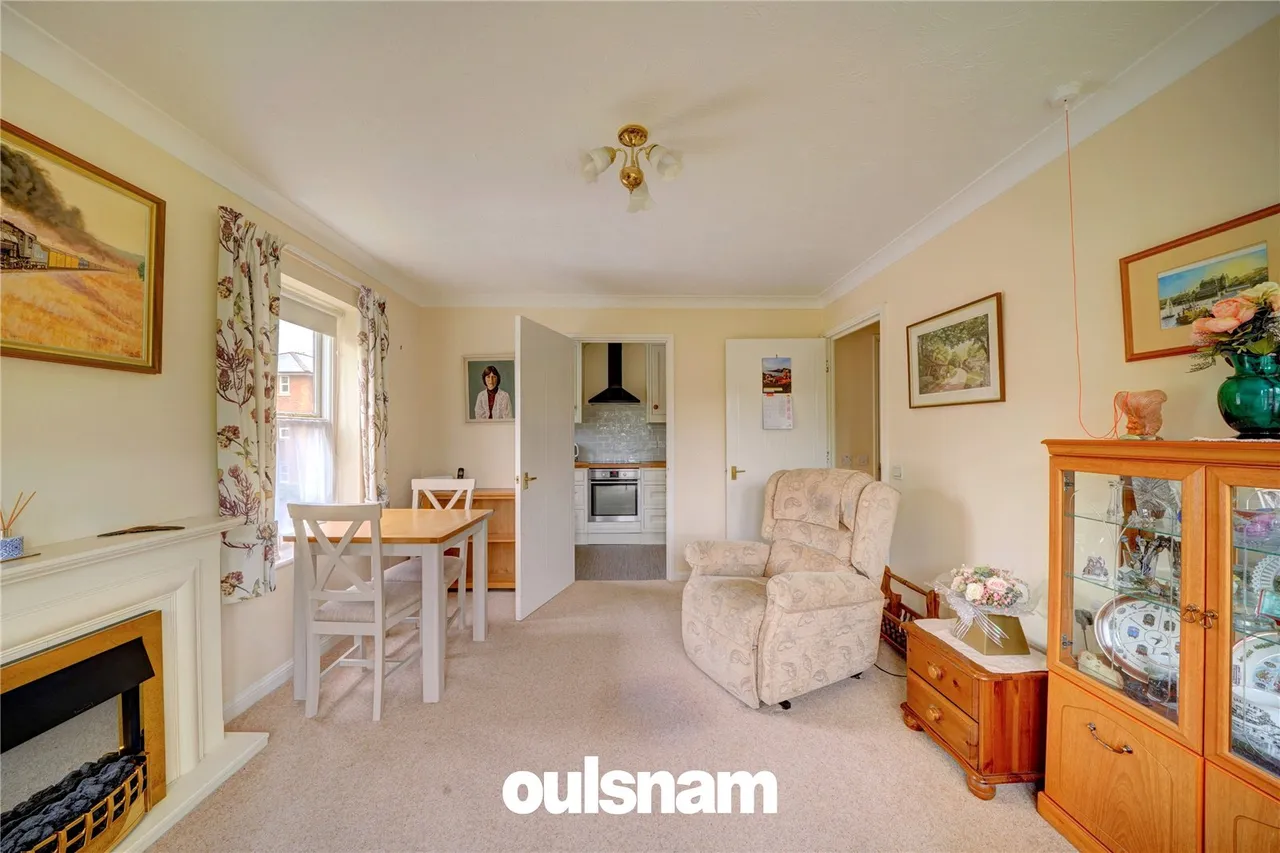 Rowan Court, Worcester Road, Droitwich, Worcestershire, WR9 8AH, photo 4