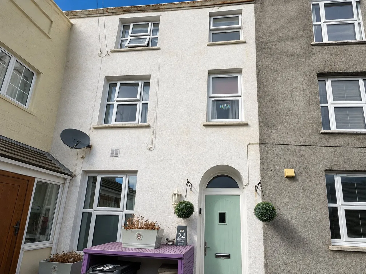 3 bed house for sale, Castle Street, Bodmin, PL31