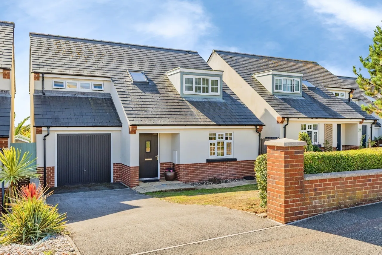 Douglas Avenue, Brixham, TQ5, photo 23