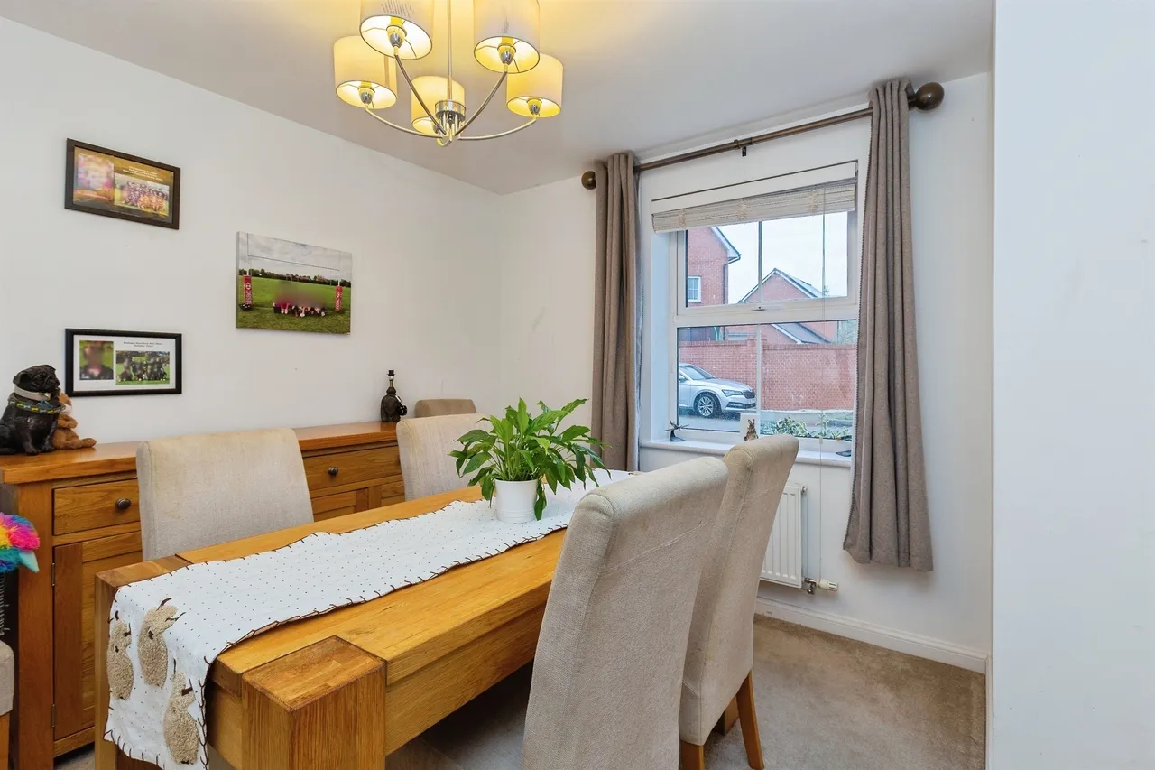 Maybrick Road, Broughton, Aylesbury, photo 10