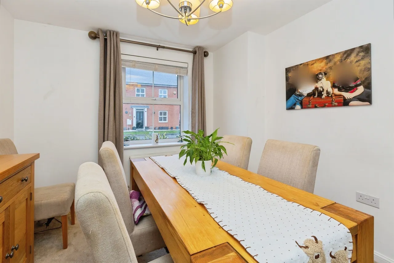 Maybrick Road, Broughton, Aylesbury, photo 9