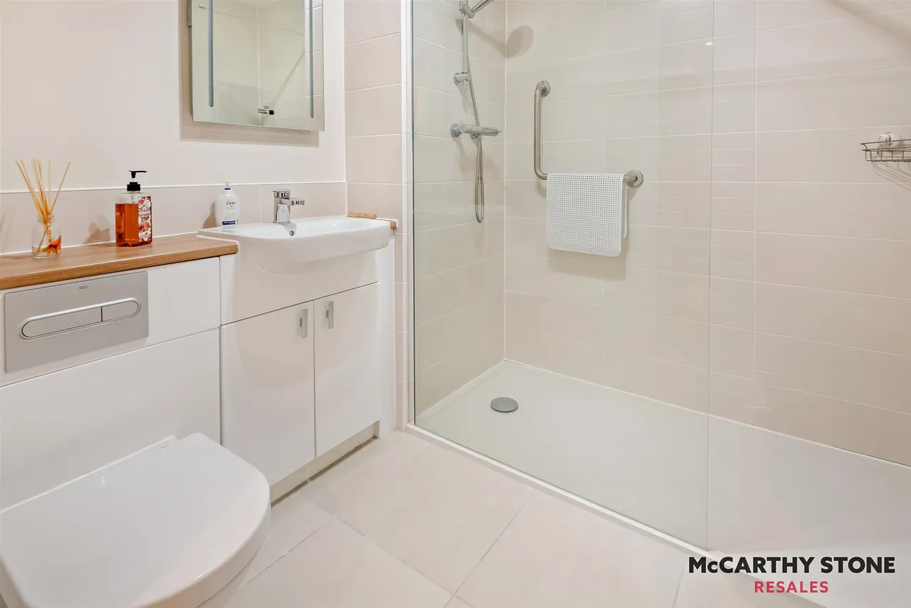Shortwood Copse Lane, Basingstoke, RG23, photo 15
