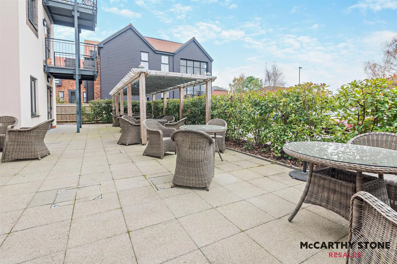 Shortwood Copse Lane, Basingstoke, RG23, photo 23