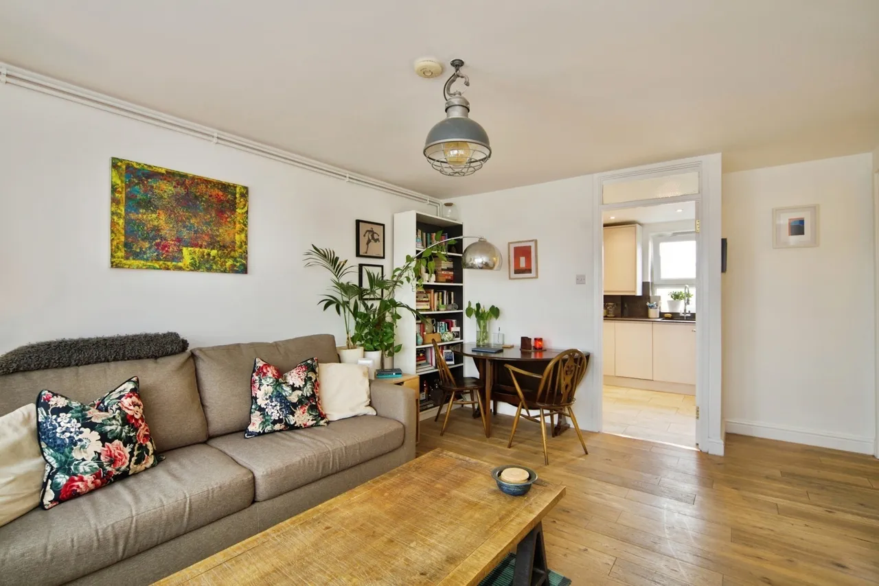 The Birches, Station Road, London, E12, photo 8
