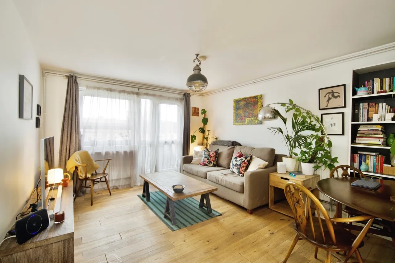 The Birches, Station Road, London, E12, photo 2