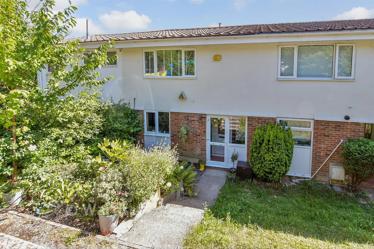 2 bed house for sale, Pilgrim Spring, Folkestone, CT19