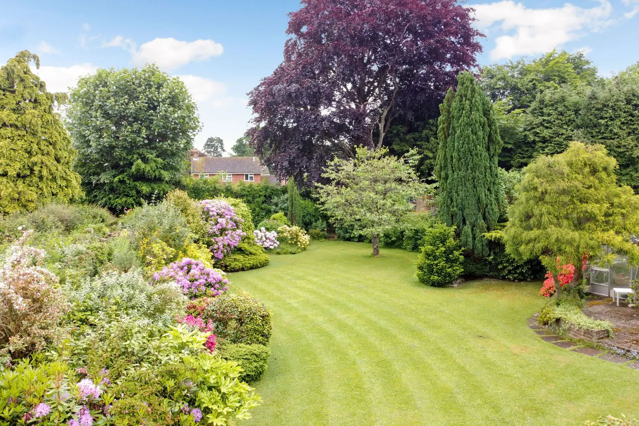 Crawley Road, Horsham, RH12, photo 7