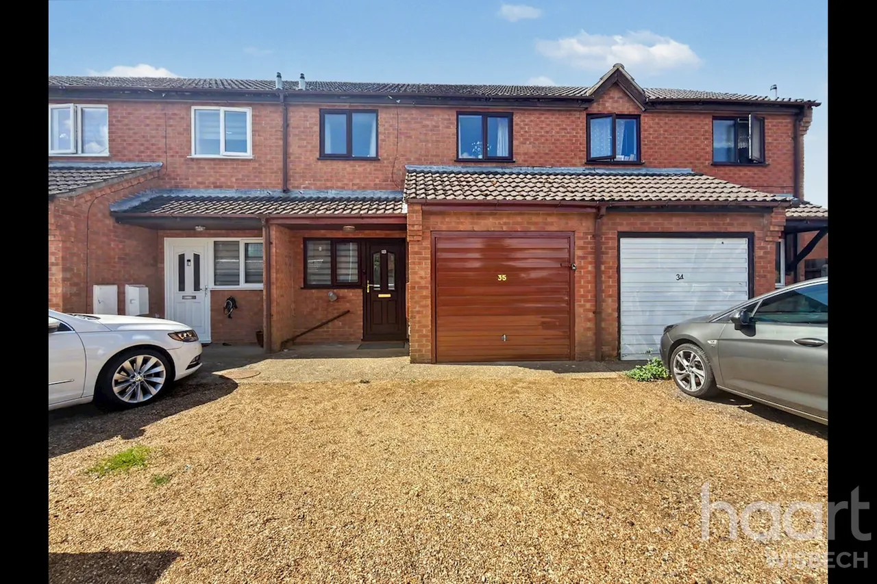 2 bed house for sale, Hedgelands, Wisbech, PE13