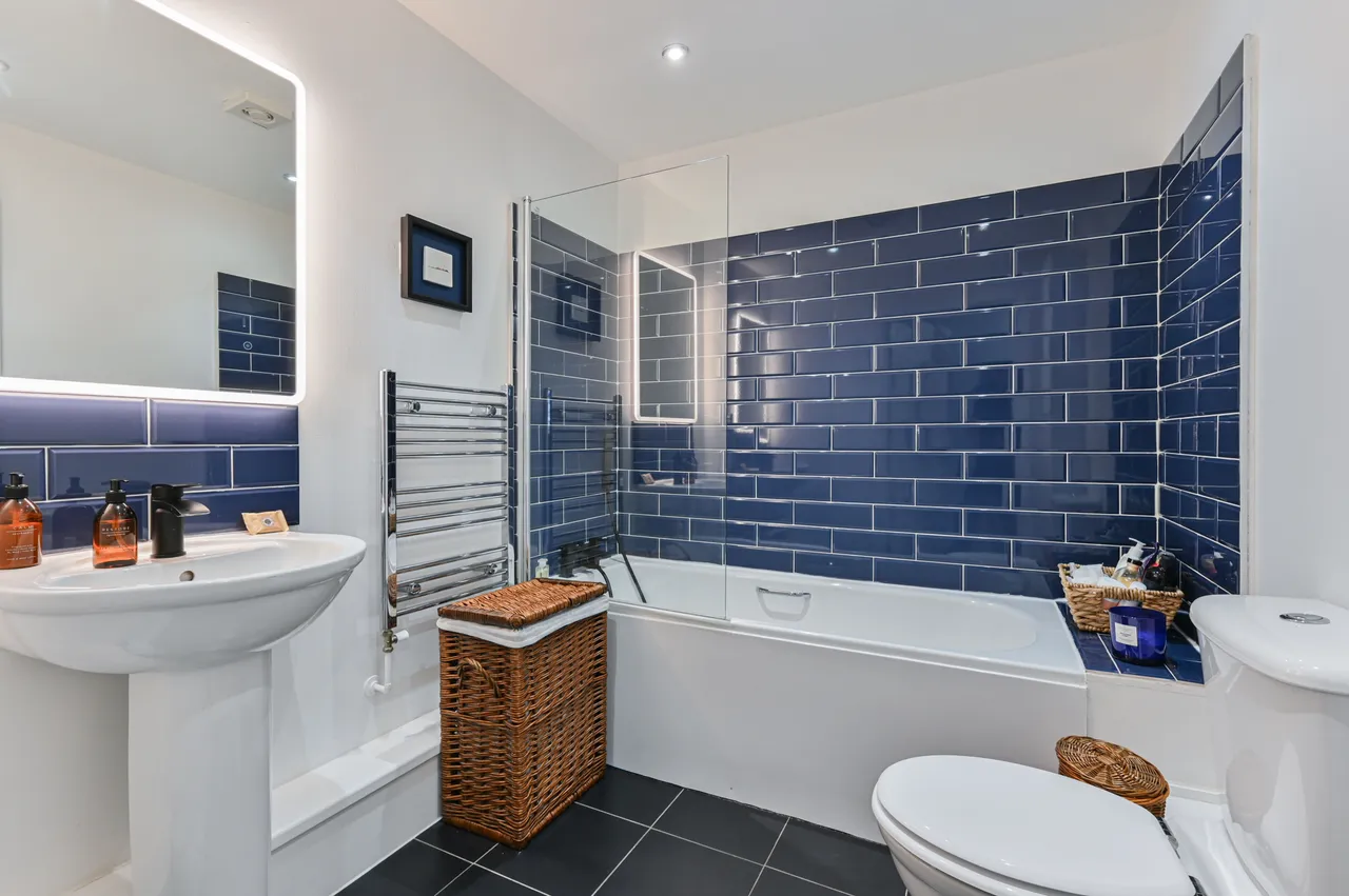 21 William Court, 36 Chalfont Road, London, photo 10