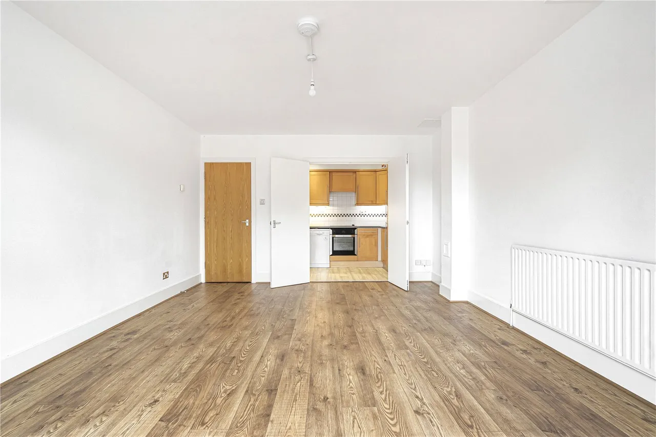 Kew Road, Richmond, TW9, photo 3
