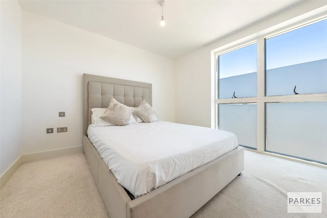 Lakeside Drive, Park Royal, NW10, photo 6