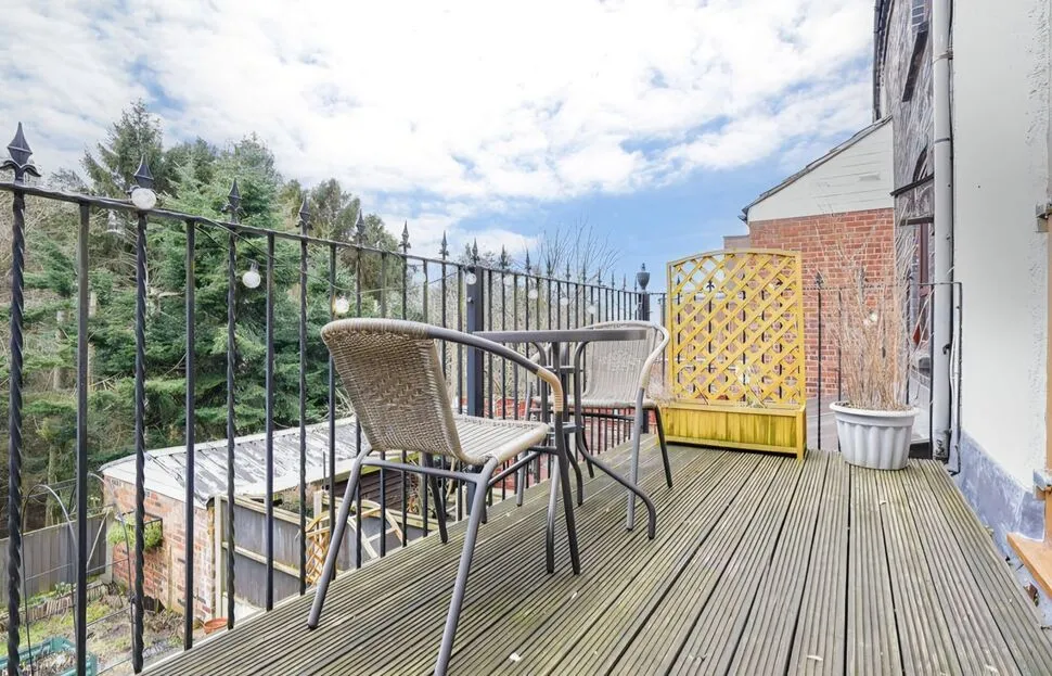 Castle Road, Hartshill, Warwickshire, CV10, photo 4