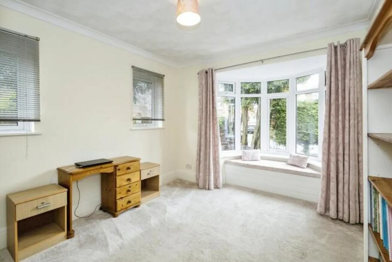 Cross Way, Havant, PO9, photo 13