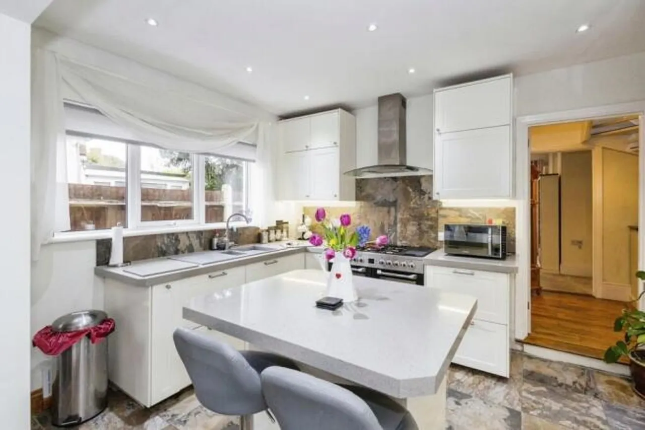 Cross Way, Havant, PO9, photo 16