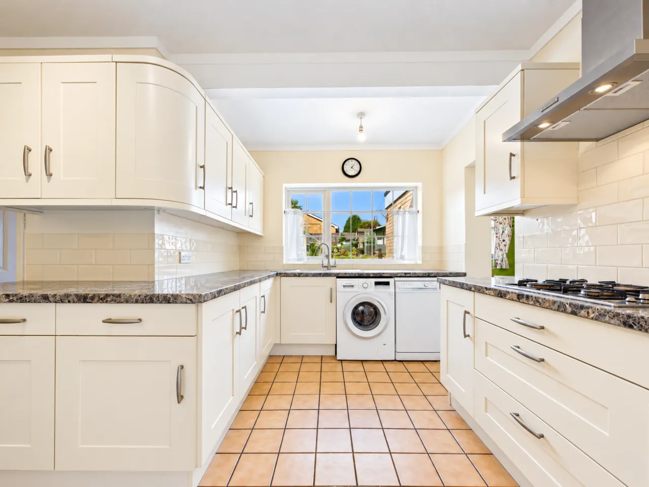 Hall Road, Oulton Broad, photo 4